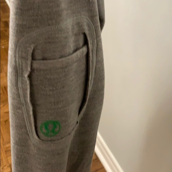 LULULEMON sweat jacket - Picture 4 of 5